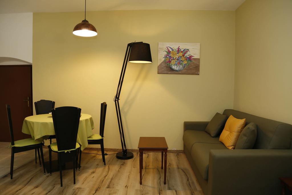 Residence Sugrac Valpicetto Eksteriør bilde